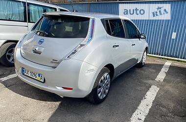 Хэтчбек Nissan Leaf 2013 в Харькове