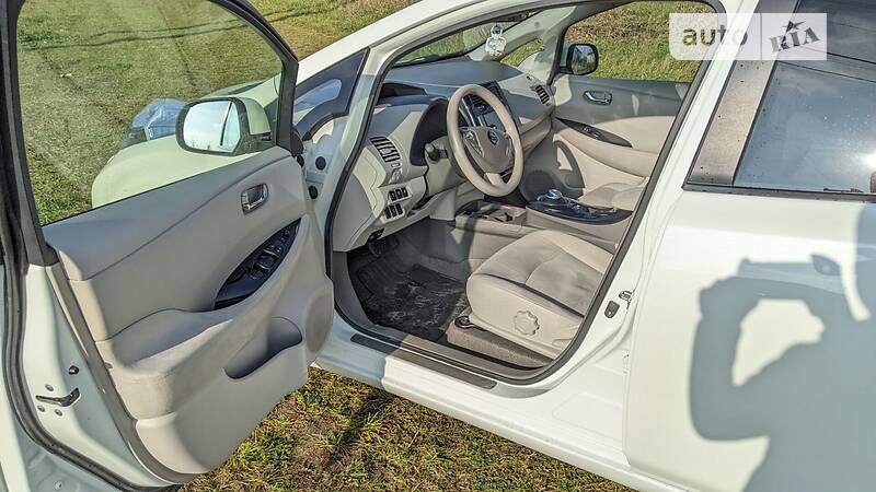 Хэтчбек Nissan Leaf 2012 в Виннице фото 7 Хэтчбек Nissan Leaf 2012 в Виннице