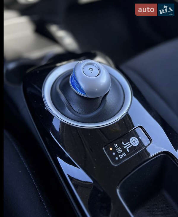 Хетчбек Nissan Leaf 2014 в Харкові