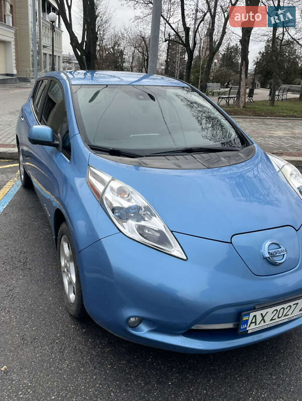 Хетчбек Nissan Leaf 2014 в Харкові