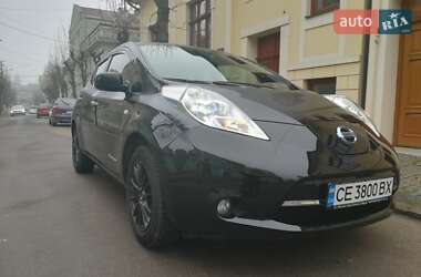 Хетчбек Nissan Leaf 2013 в Чернівцях