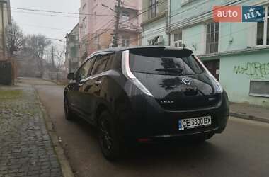 Хетчбек Nissan Leaf 2013 в Чернівцях