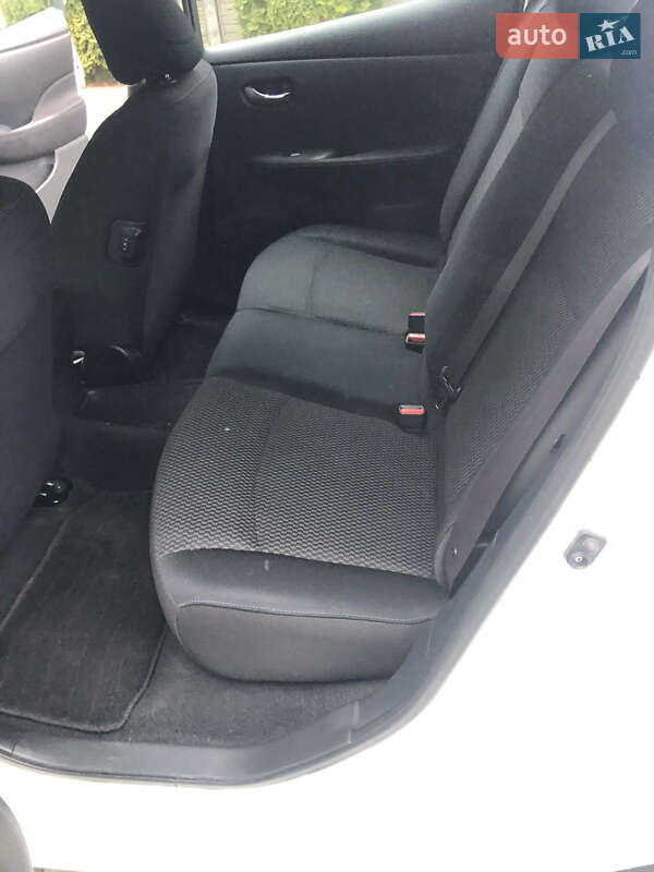 Хэтчбек Nissan Leaf 2014 в Черновцах фото 7 Хэтчбек Nissan Leaf 2014 в Черновцах