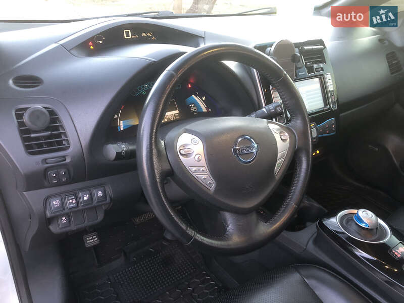 Хэтчбек Nissan Leaf 2013 в Днепре фото 16 Хэтчбек Nissan Leaf 2013 в Днепре