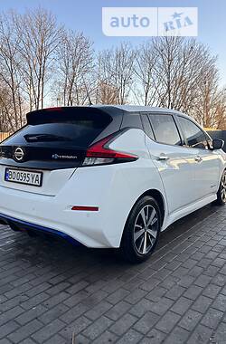 Хетчбек Nissan Leaf 2018 в Тернополі