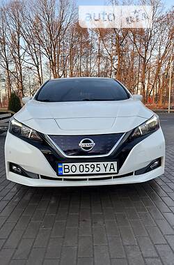 Хетчбек Nissan Leaf 2018 в Тернополі