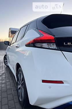 Хетчбек Nissan Leaf 2018 в Тернополі