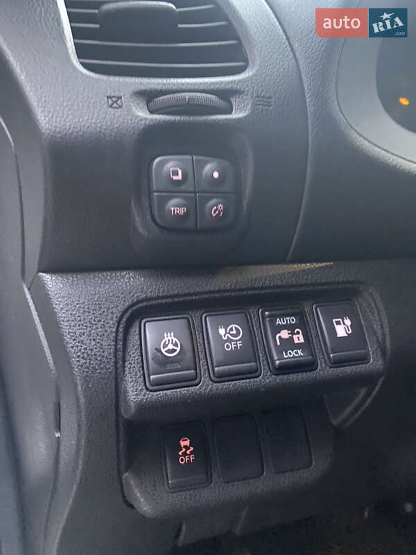 Хэтчбек Nissan Leaf 2014 в Киеве фото 18 Хэтчбек Nissan Leaf 2014 в Киеве