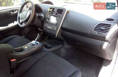 Хетчбек Nissan Leaf 2016 в 