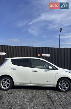 Хэтчбек Nissan Leaf 2012 в Киеве