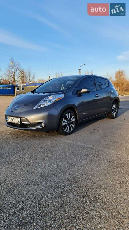 Хетчбек Nissan Leaf 2016 в Дніпрі фото 3 Хетчбек Nissan Leaf 2016 в Дніпрі