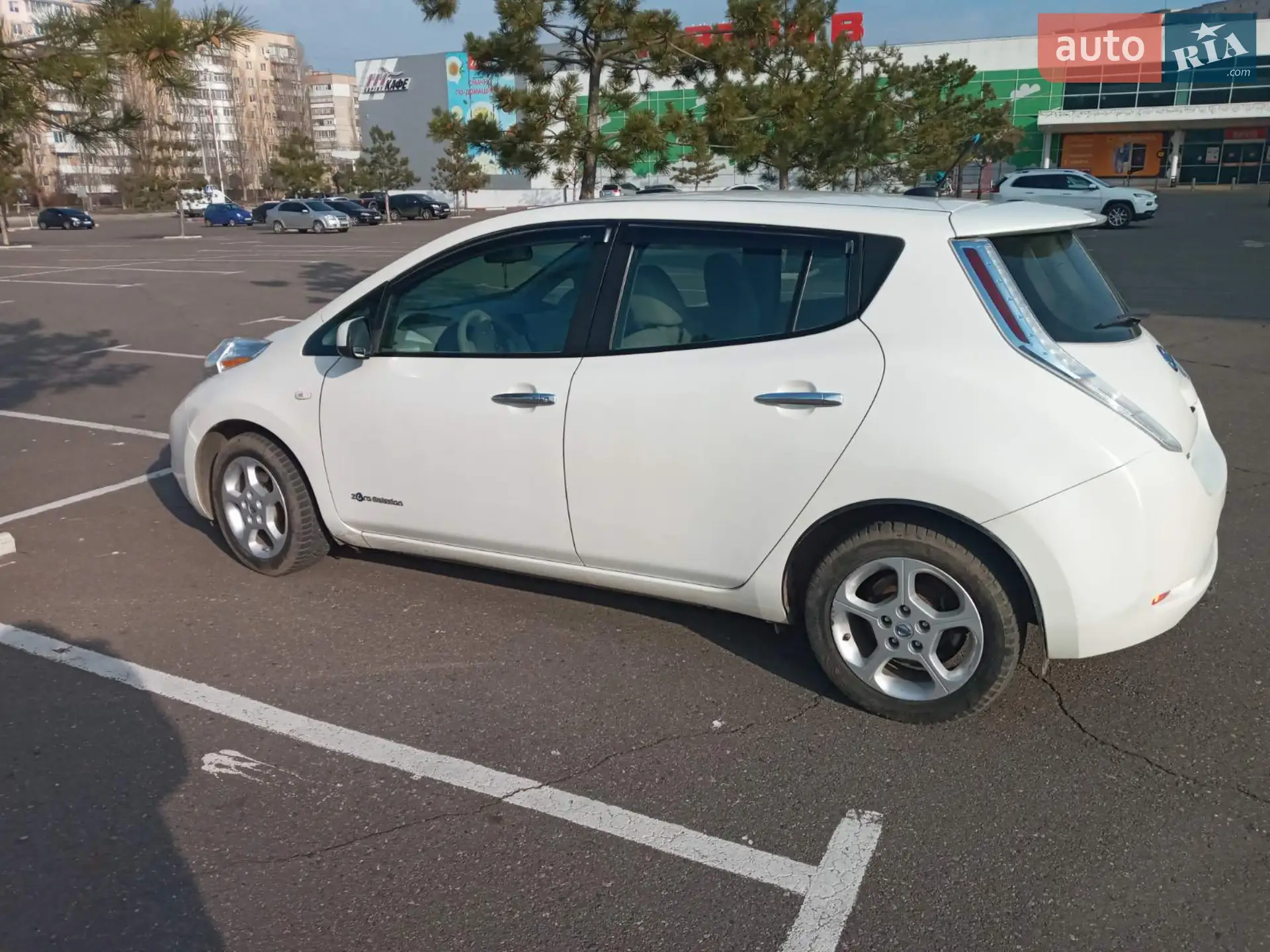 2013 Nissan Leaf - мініатюра 18