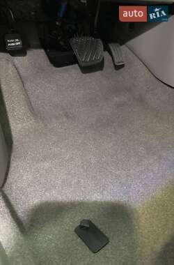 Хэтчбек Nissan Leaf 2013 в Николаеве