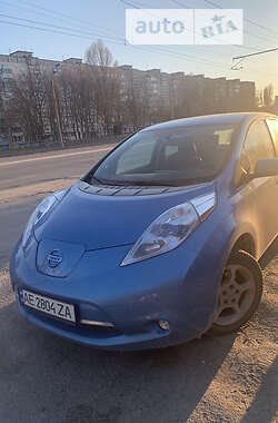 Хэтчбек Nissan Leaf 2013 в Днепре