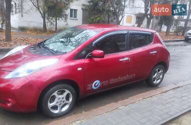 Хэтчбек Nissan Leaf 2011 в Николаеве