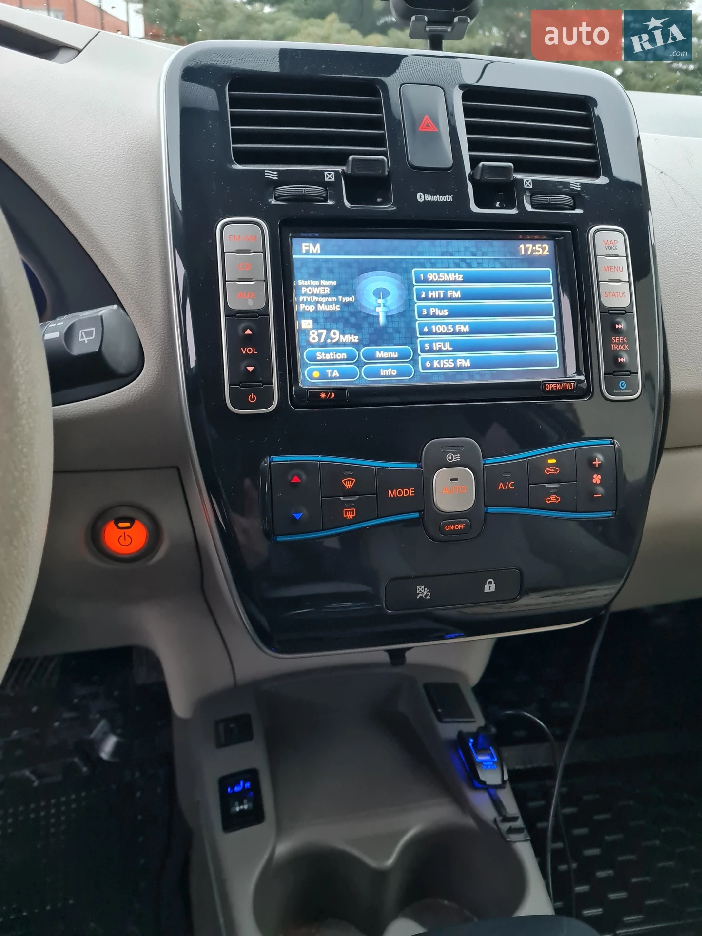 2011 Nissan Leaf - мініатюра 13