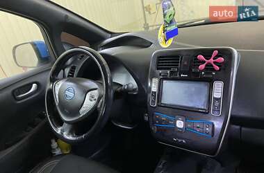 Хэтчбек Nissan Leaf 2013 в Полтаве