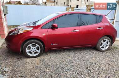 Хэтчбек Nissan Leaf 2013 в Одессе