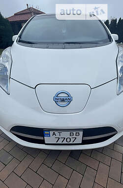 Хэтчбек Nissan Leaf 2013 в Ивано-Франковске