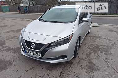 Хэтчбек Nissan Leaf 2018 в Киеве