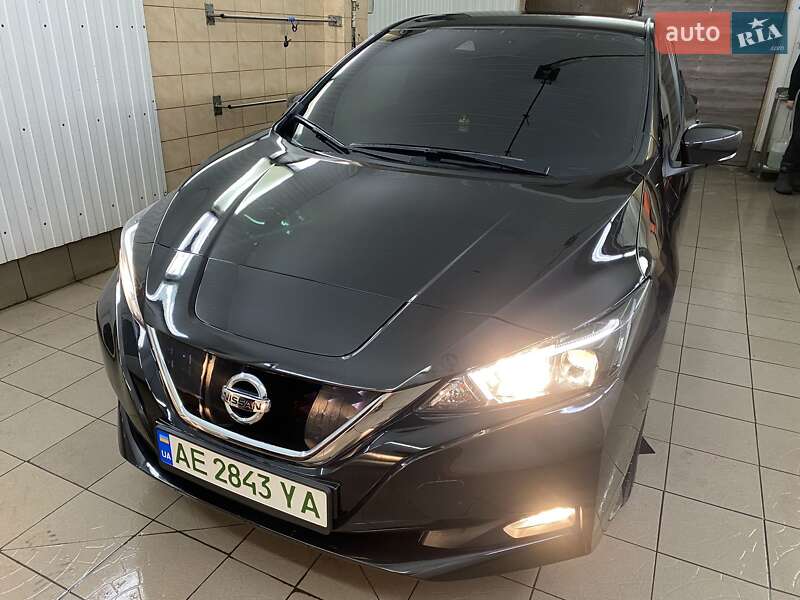 Хетчбек Nissan Leaf 2021 в Кам'янському