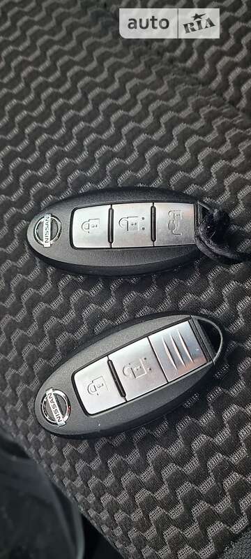 Хэтчбек Nissan Leaf 2013 в Трускавце