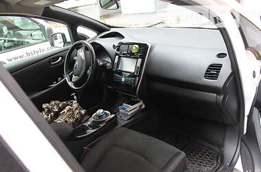 Хэтчбек Nissan Leaf 2013 в Львове