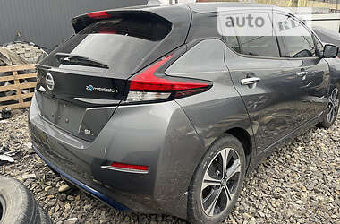 Хетчбек Nissan Leaf 2018 в Івано-Франківську