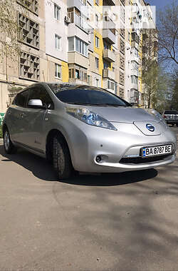 Хетчбек Nissan Leaf 2012 в Кропивницькому