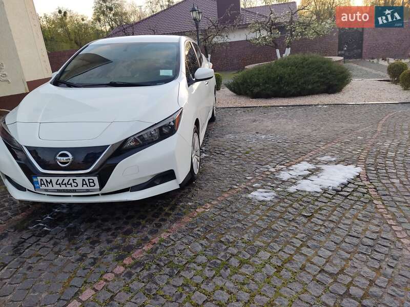 Хэтчбек Nissan Leaf 2018 в Житомире фото 18 Хэтчбек Nissan Leaf 2018 в Житомире