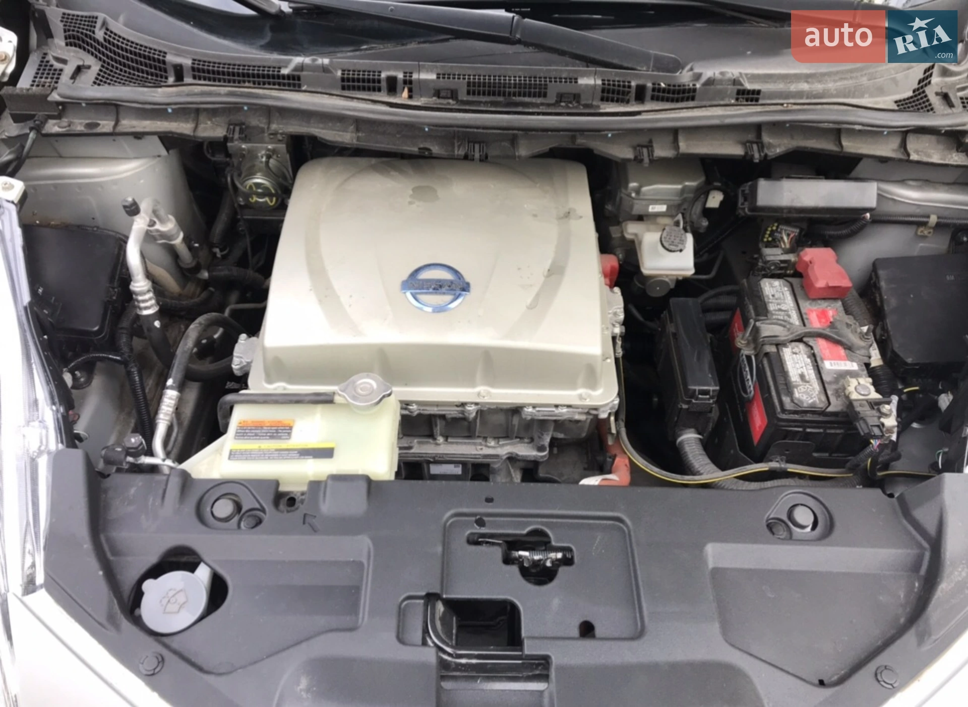 Nissan Leaf 2014 VIN 1N4AZ0CP0FC319477 фото оголошення 2 з 14