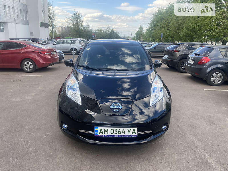 Хэтчбек Nissan Leaf 2016 в Житомире