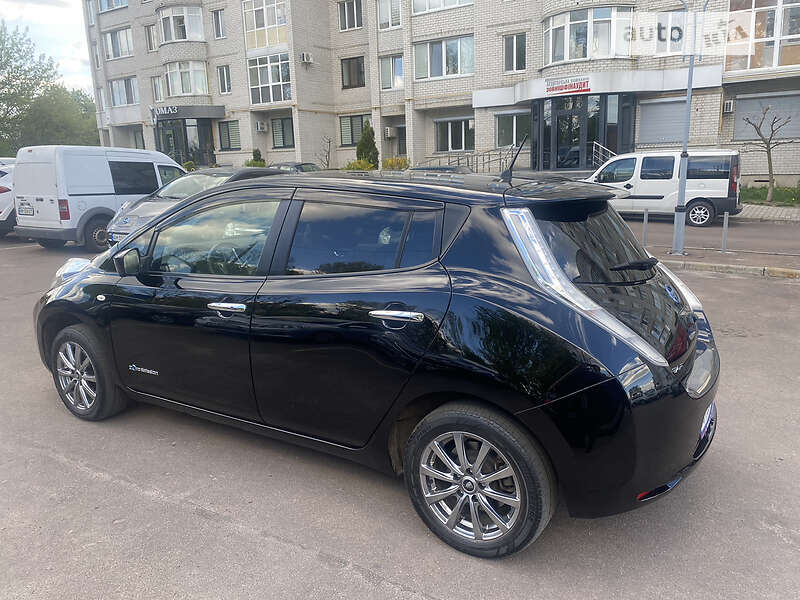 Хэтчбек Nissan Leaf 2016 в Житомире