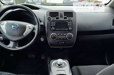 Хэтчбек Nissan Leaf 2014 в 