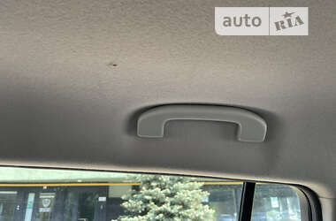 Хэтчбек Nissan Leaf 2013 в 