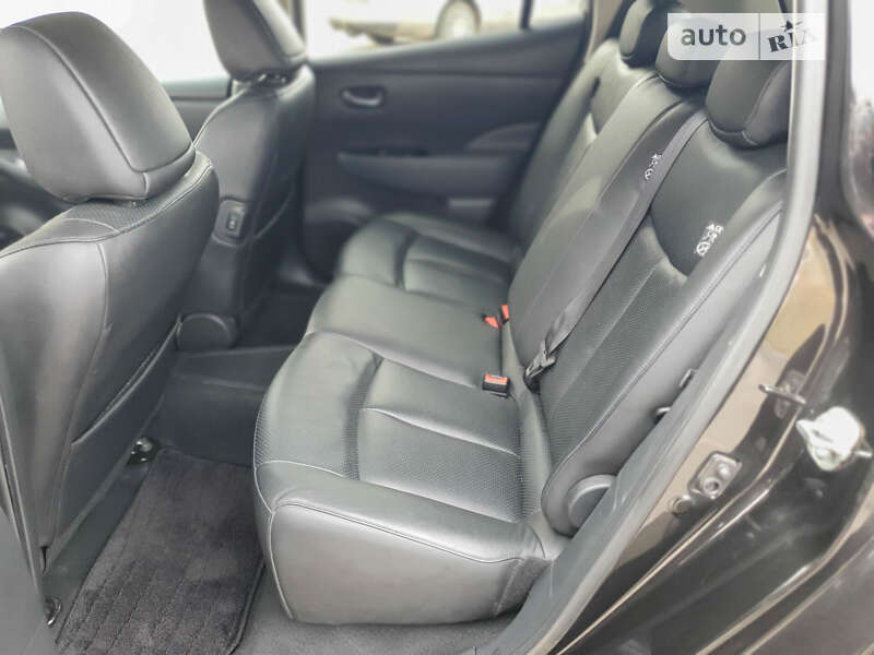 Хэтчбек Nissan Leaf 2016 в Виннице