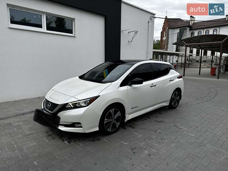 Хэтчбек Nissan Leaf 2019 в Кременчуге