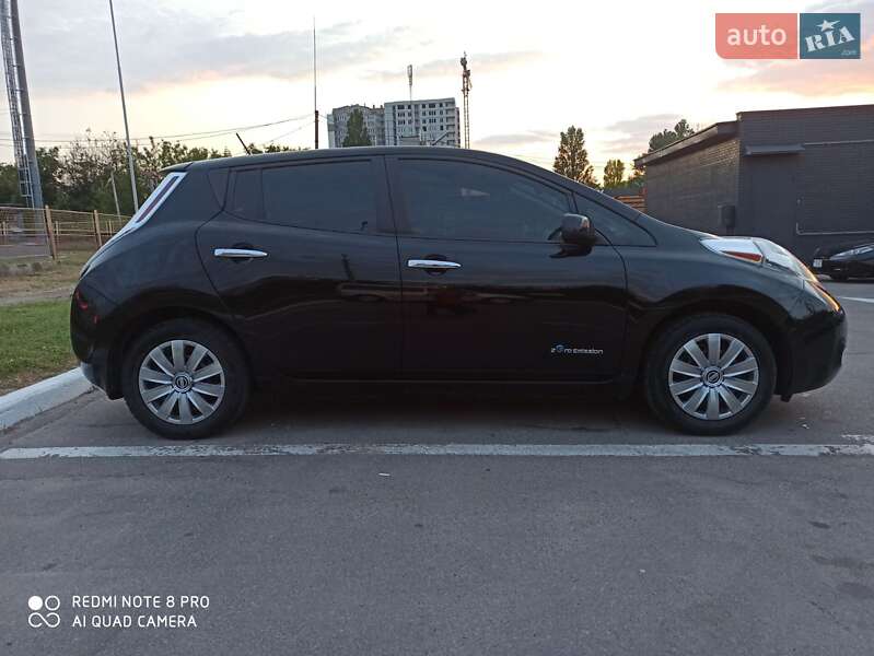 Хэтчбек Nissan Leaf 2015 в Харькове