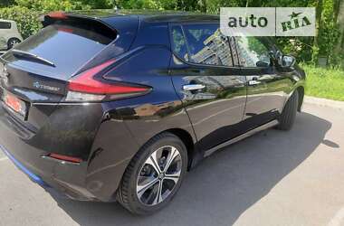 Хетчбек Nissan Leaf 2018 в Обухові
