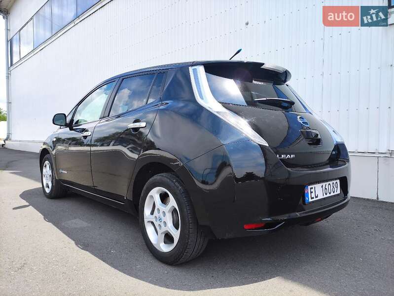 Хэтчбек Nissan Leaf 2012 в Белгороде-Днестровском