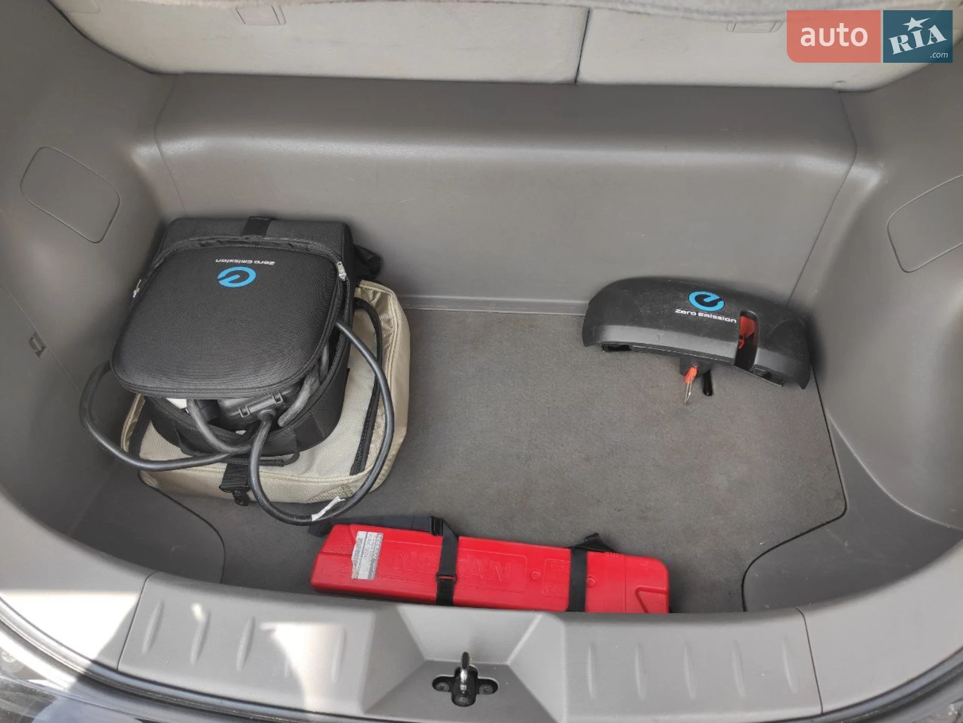 2012 Nissan Leaf - мініатюра 33