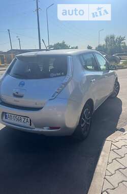 Хэтчбек Nissan Leaf 2014 в Виннице