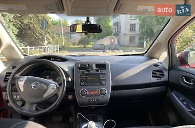 Хэтчбек Nissan Leaf 2015 в 