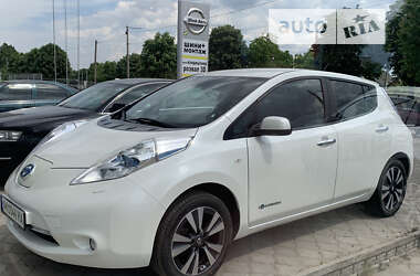 Хетчбек Nissan Leaf 2015 в Житомирі