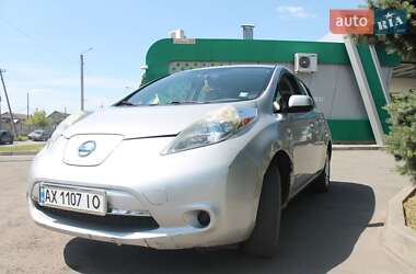 Хэтчбек Nissan Leaf 2011 в Лозовой