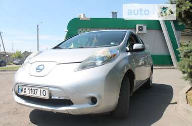 Хэтчбек Nissan Leaf 2011 в Лозовой