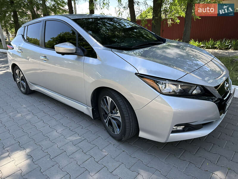 Хетчбек Nissan Leaf 2020 в Ізмаїлі