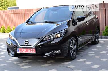 Хетчбек Nissan Leaf 2018 в 