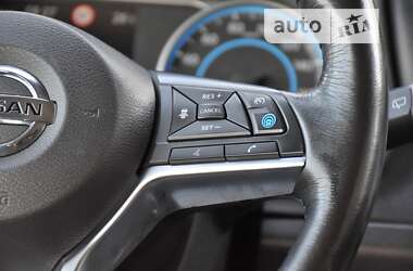 Хетчбек Nissan Leaf 2018 в 