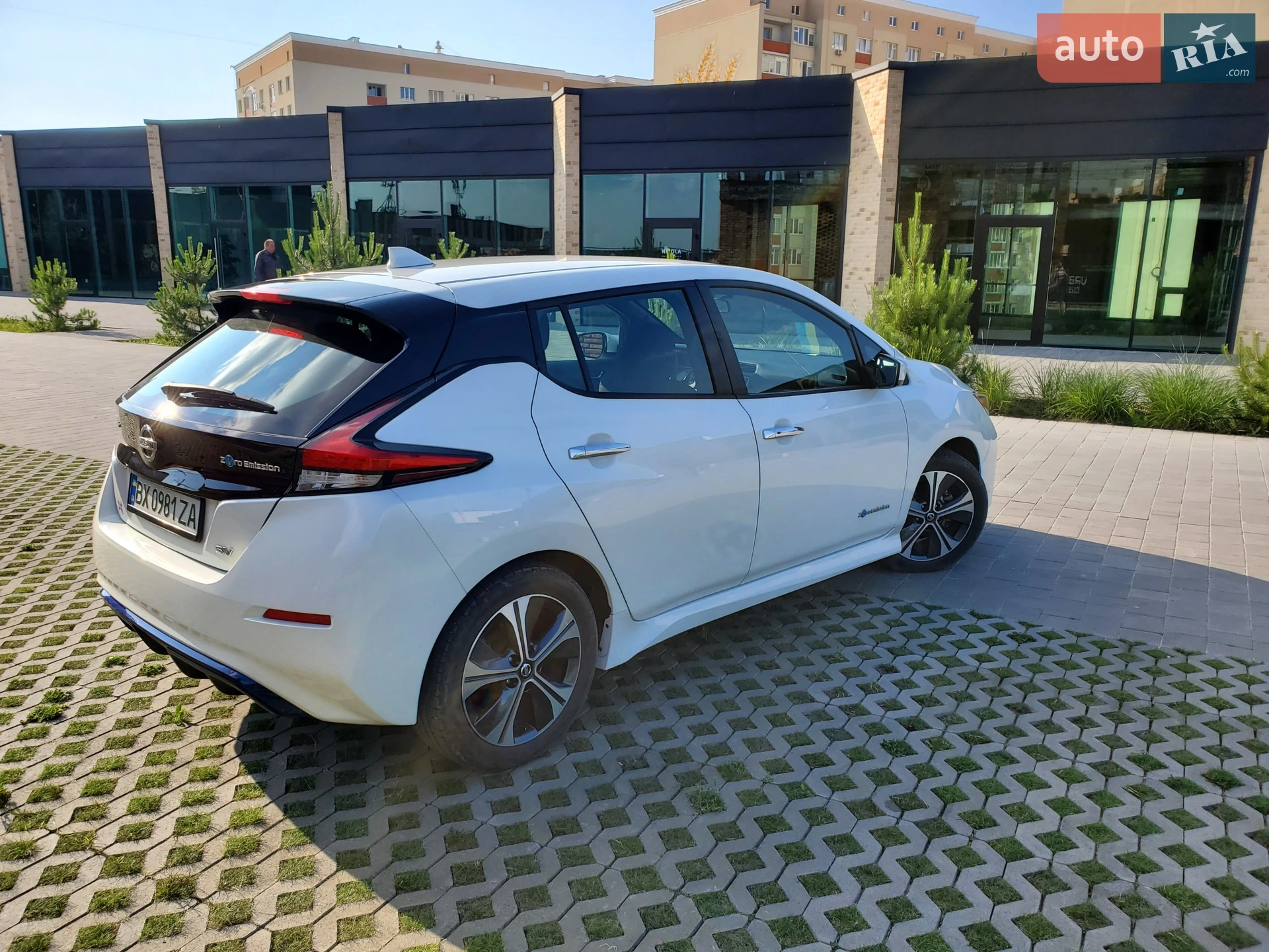2019 Nissan Leaf - мініатюра 4